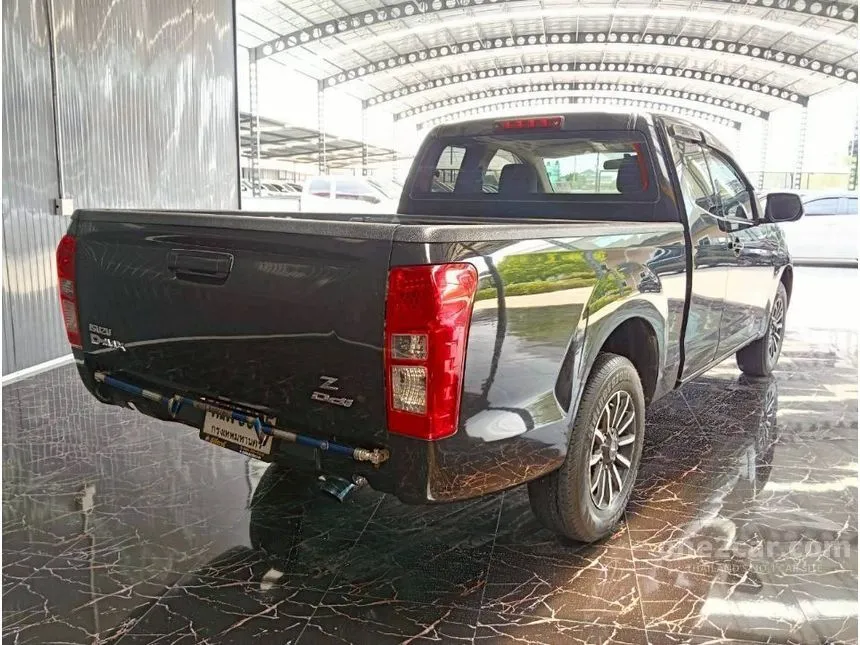 2015 Isuzu D-MAX Z Space Cab Pickup