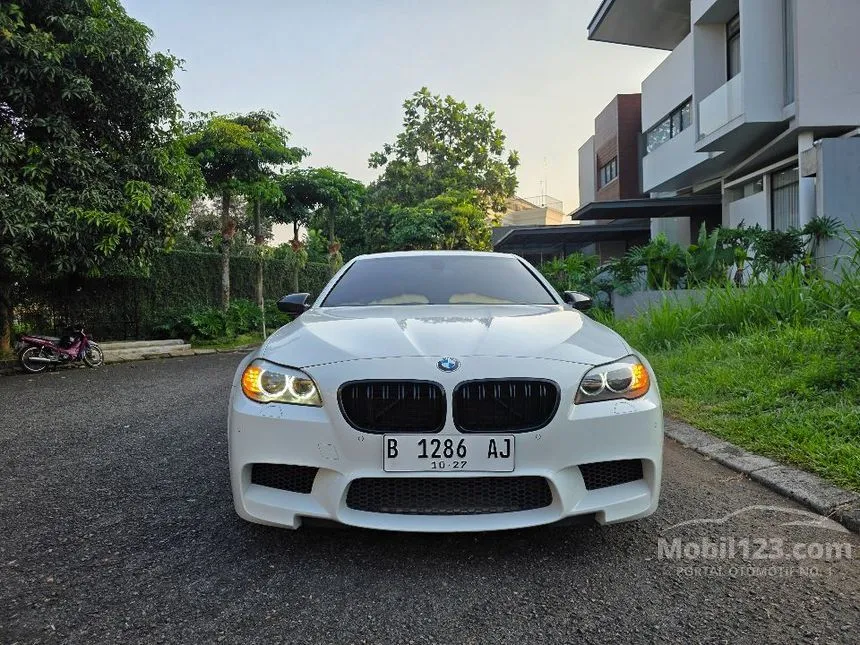 2012 BMW M5 Sedan