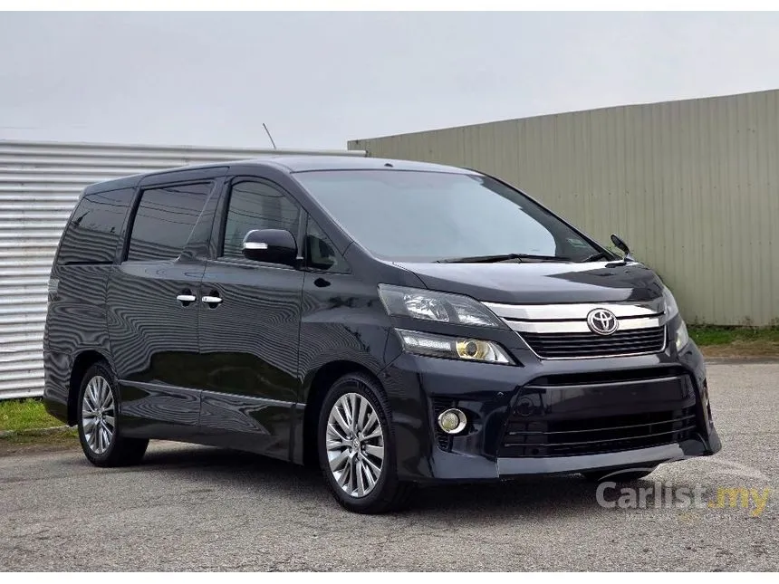 2013 Toyota Vellfire Z Golden Eyes MPV