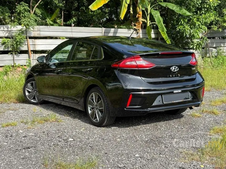 2019 Hyundai Ioniq HEV Plus Hatchback