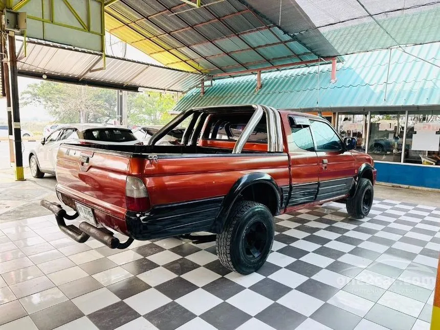 1998 Mitsubishi Strada GLX Pickup