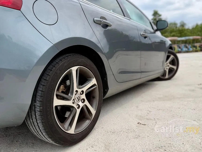 2017 Volvo V40 T5 Inscription Hatchback