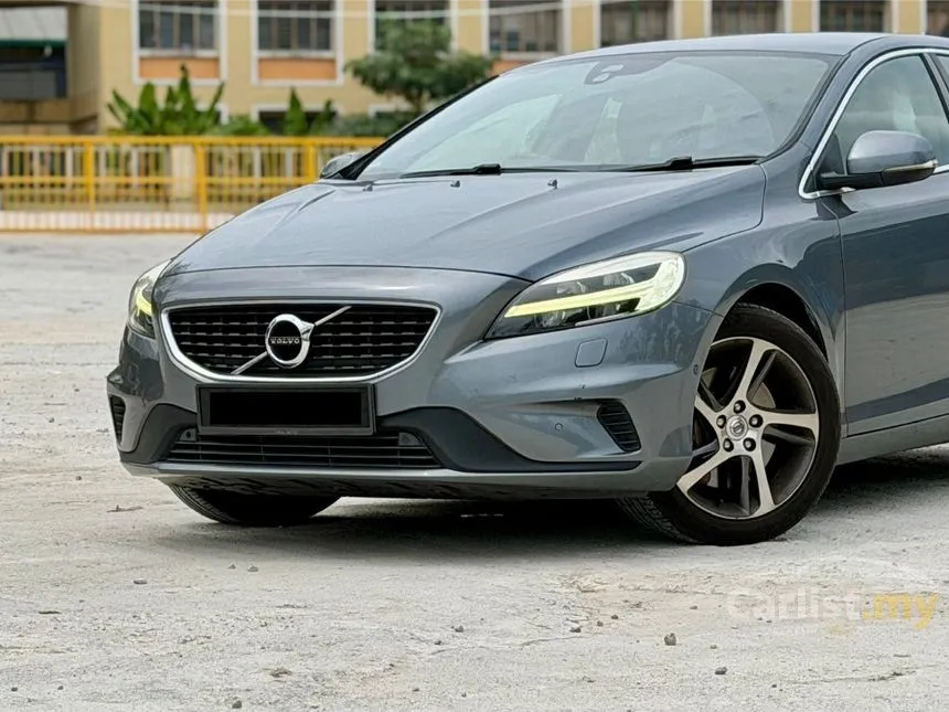 2017 Volvo V40 T5 Inscription Hatchback