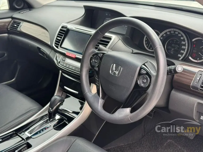 2018 Honda Accord VTi-L Sedan