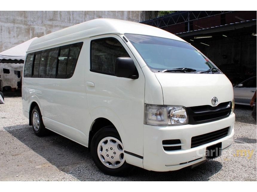 white toyota hiace van