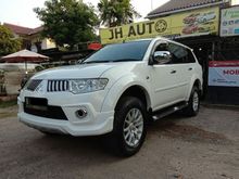 2013 Mitsubishi Pajero Sport 2.5 Exceed SUV