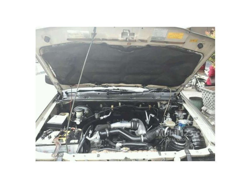 Jual Mobil Isuzu Panther 2001 TOURING 2 5 di Jawa Barat Jual Mobil Isuzu Panther 2001 TOURING 2 5 di Jawa Barat