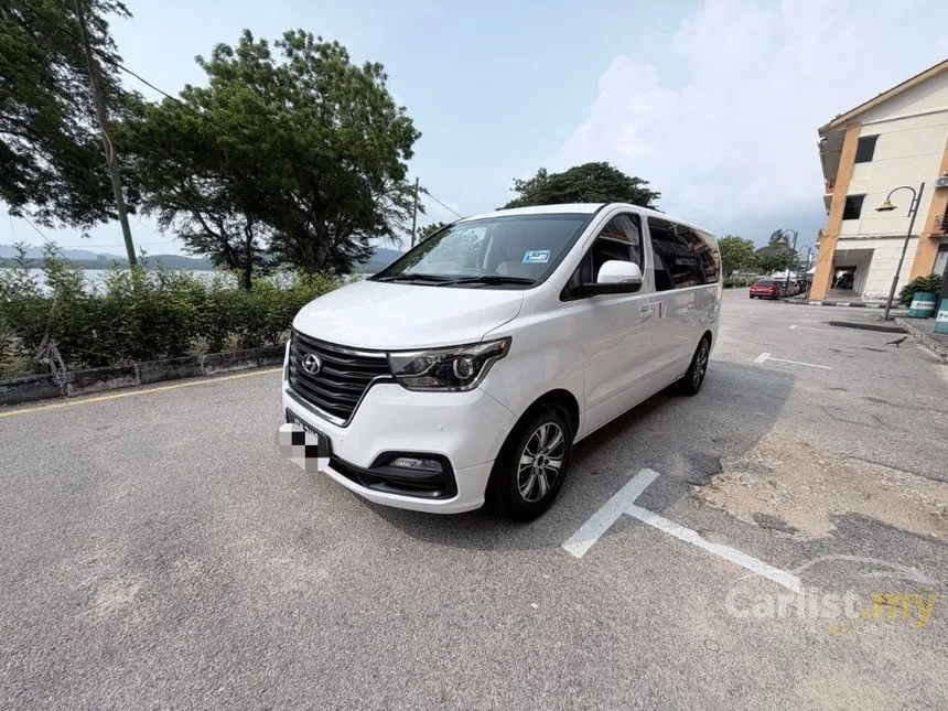 2018 Hyundai Grand Starex Executive MPV