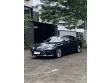 2023 Lexus ES 300h 2.5 Ultra Luxury Sedan
