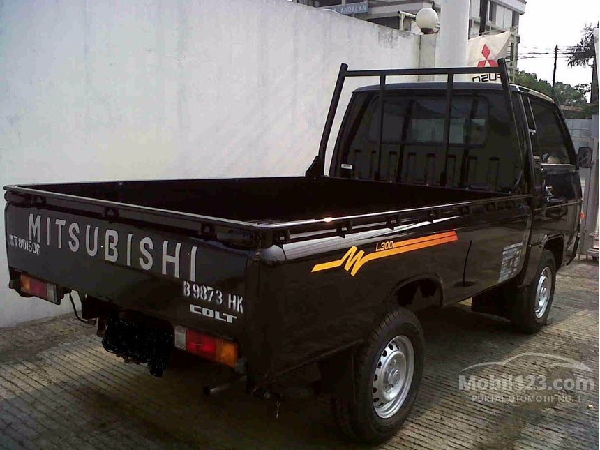 Jual Mobil  Mitsubishi Colt L300  2021 L300  2 5 di DKI 