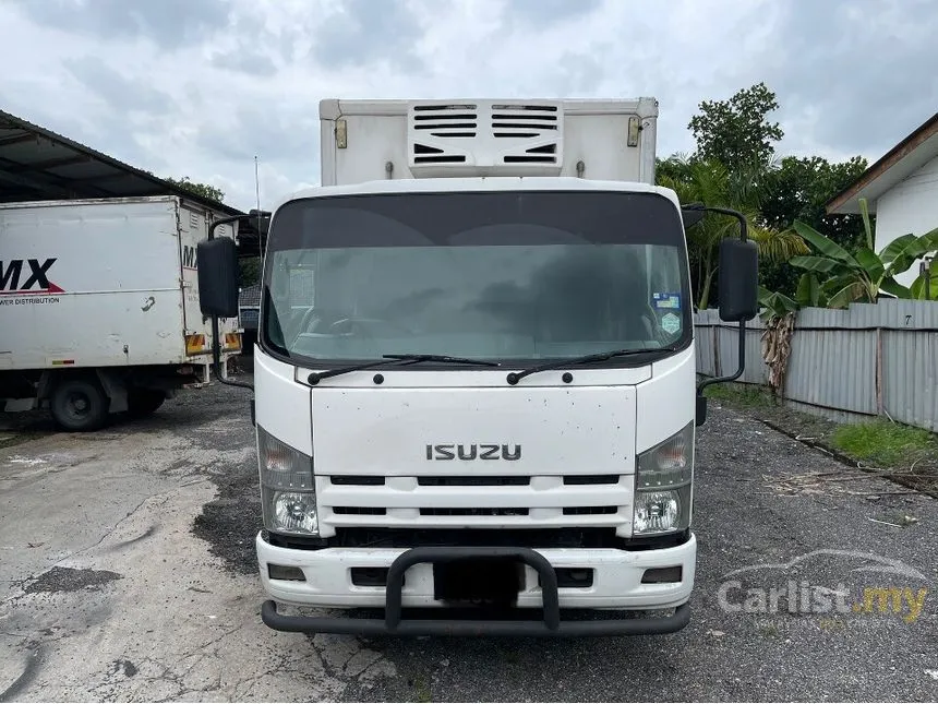 2014 Isuzu NPR71 Lorry