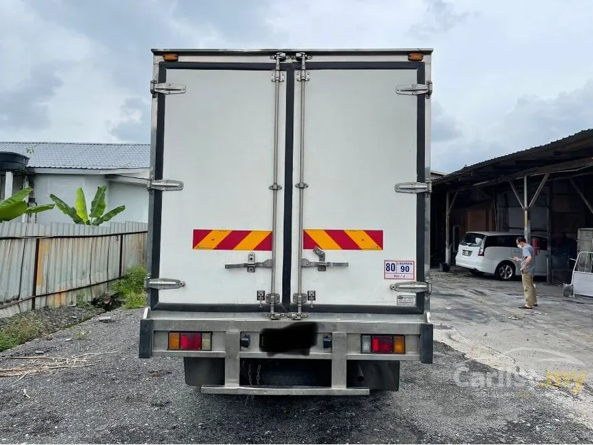 2014 Isuzu NPR71 Lorry
