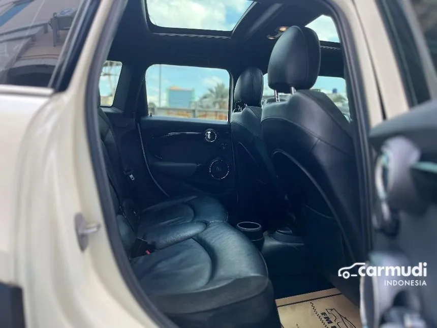 2015 MINI Cooper S 5 Door Hatchback