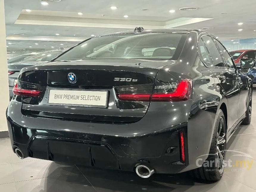 2023 BMW 330e M Sport Sedan