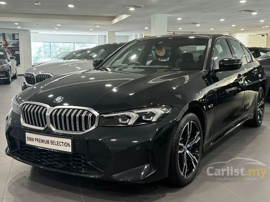 2023 BMW 330e M Sport Sedan