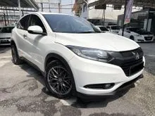 2016 Honda HR-V 1.8 V (A) ROHANA Sport Rim / Original Car Paint / Keyless Entry + Push Start / Reverse Camera / Paddle Shifters / 1 Owner Only