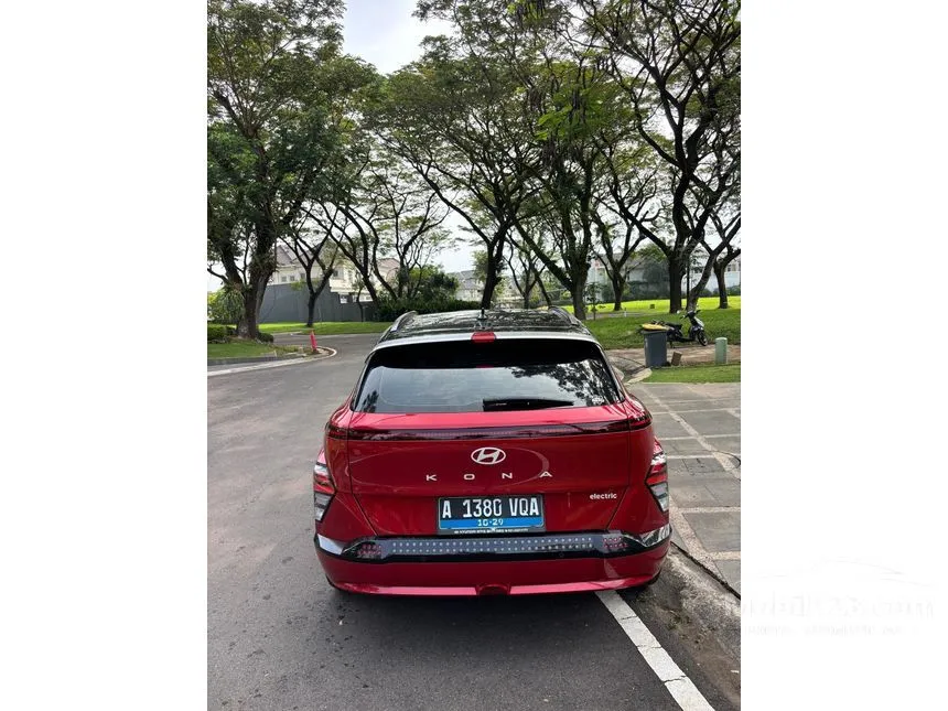 2024 Hyundai Kona Signature Long Range SUV