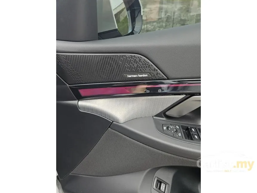 2025 BMW 520i M Sport Sedan