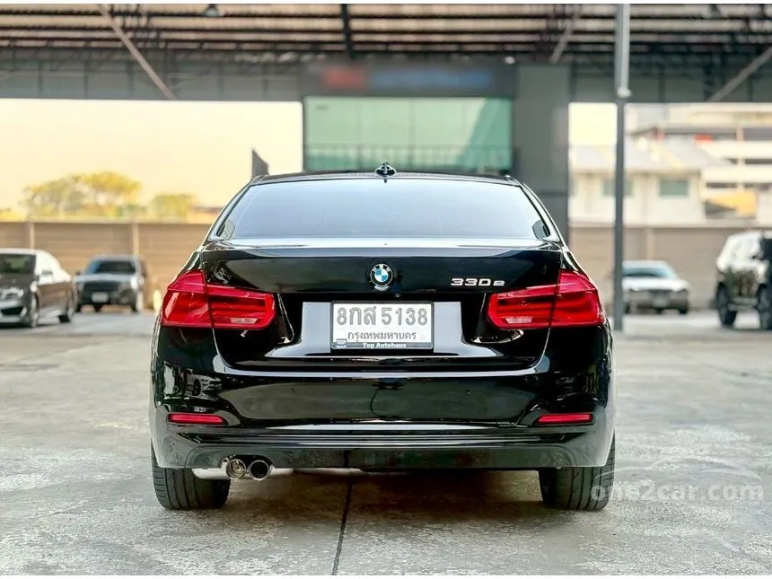 2019 BMW 330e Sport Sedan