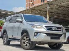 2018 Toyota Fortuner 2.4 VRZ SUV / FULL SERVICE RECORD / TIPTOP CONDITION