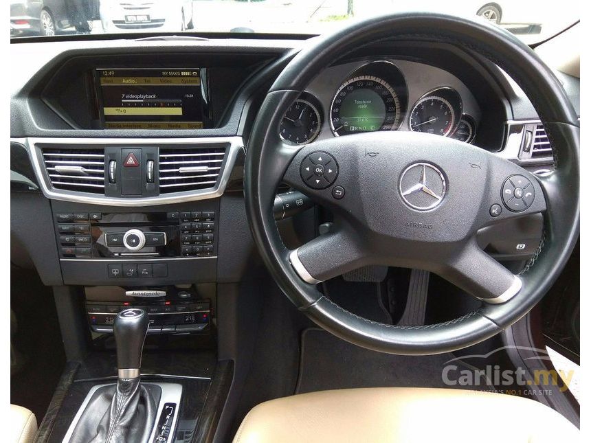 2011 Mercedes-Benz E250 CGI Avantgarde Convertible