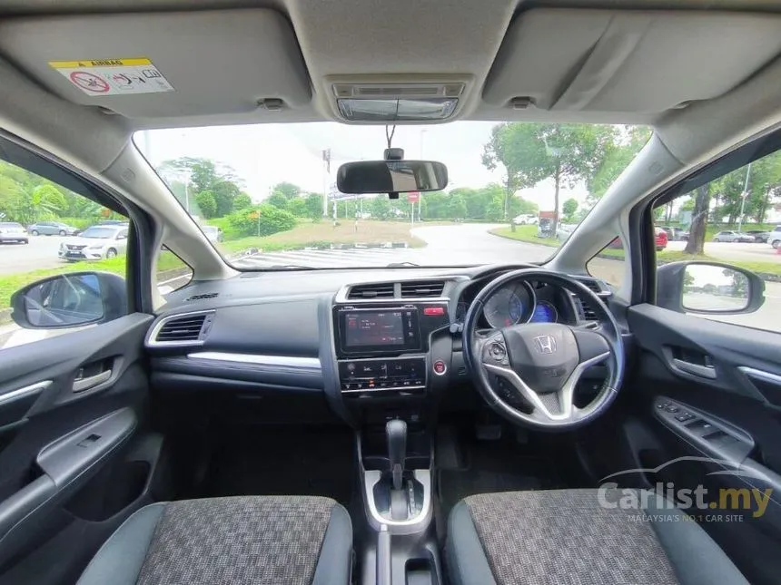 2015 Honda Jazz V i-VTEC Hatchback