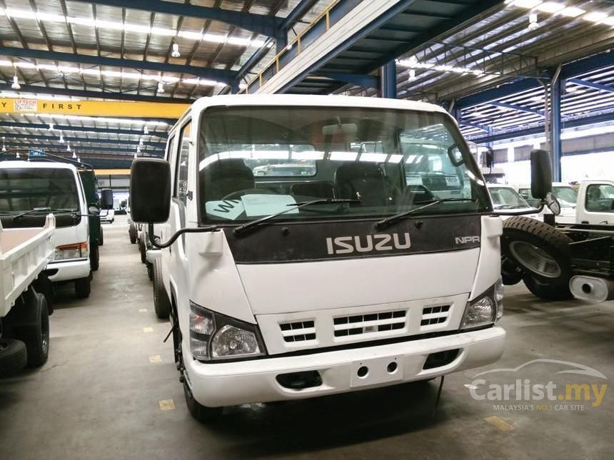 Isuzu N-series 2016 4.3 in Johor Manual Lorry White for RM 