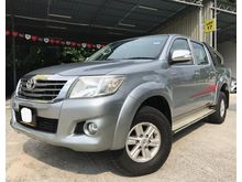 2013 Toyota Hilux 2.5 VNT Pickup Truck Huge Monster in Town for SALES!!!