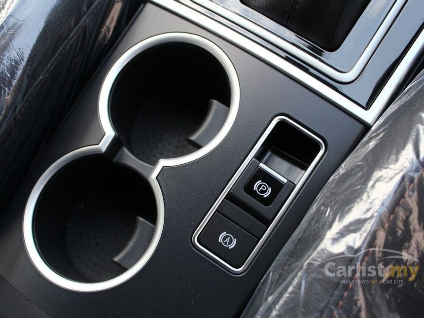 Haval H2 2017 Premium in Selangor Automatic SUV Brown for 