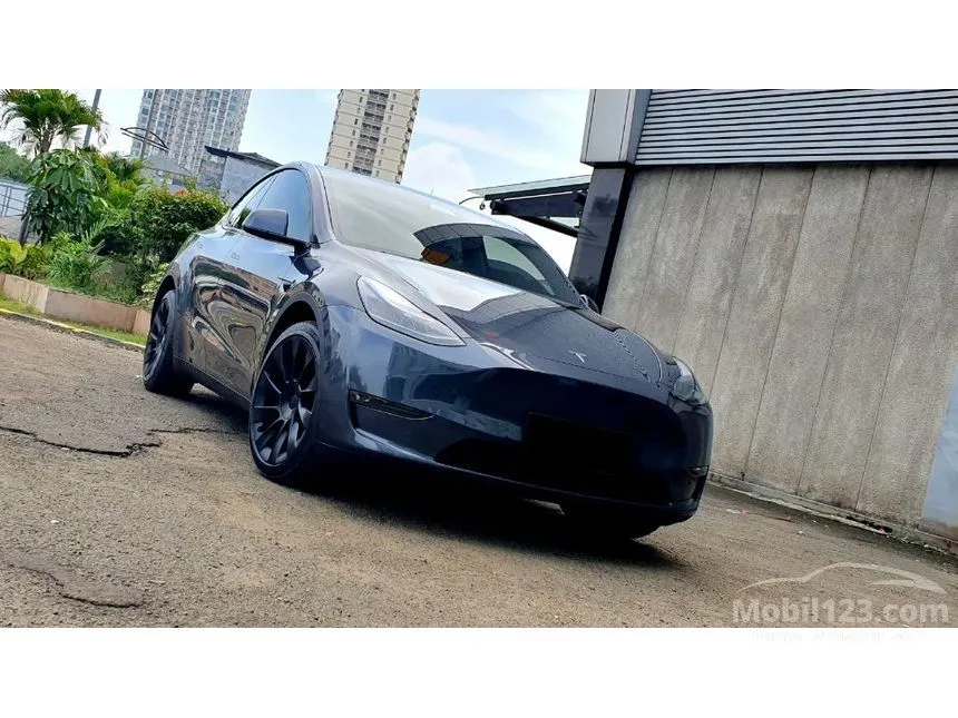 2022 Tesla Model Y Long Range SUV
