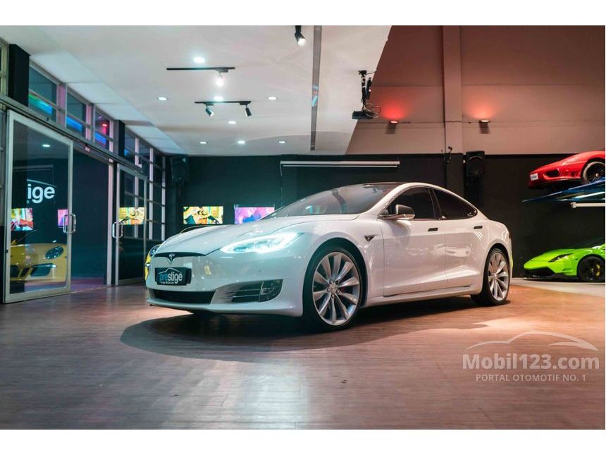 2019 Tesla Model S 100d Hatchback