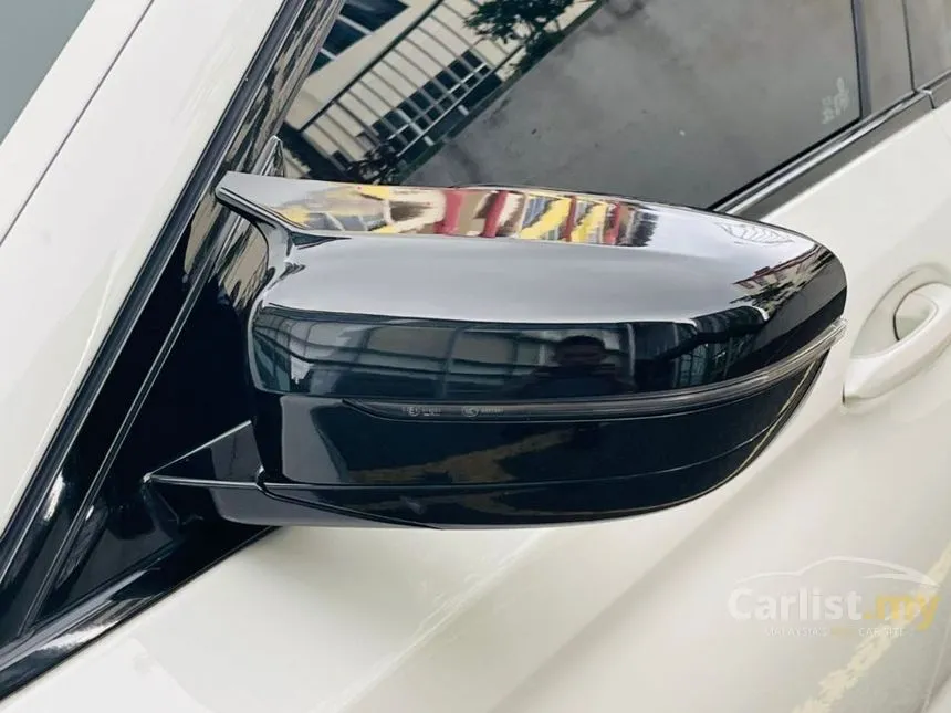2021 BMW 530e M Sport Sedan