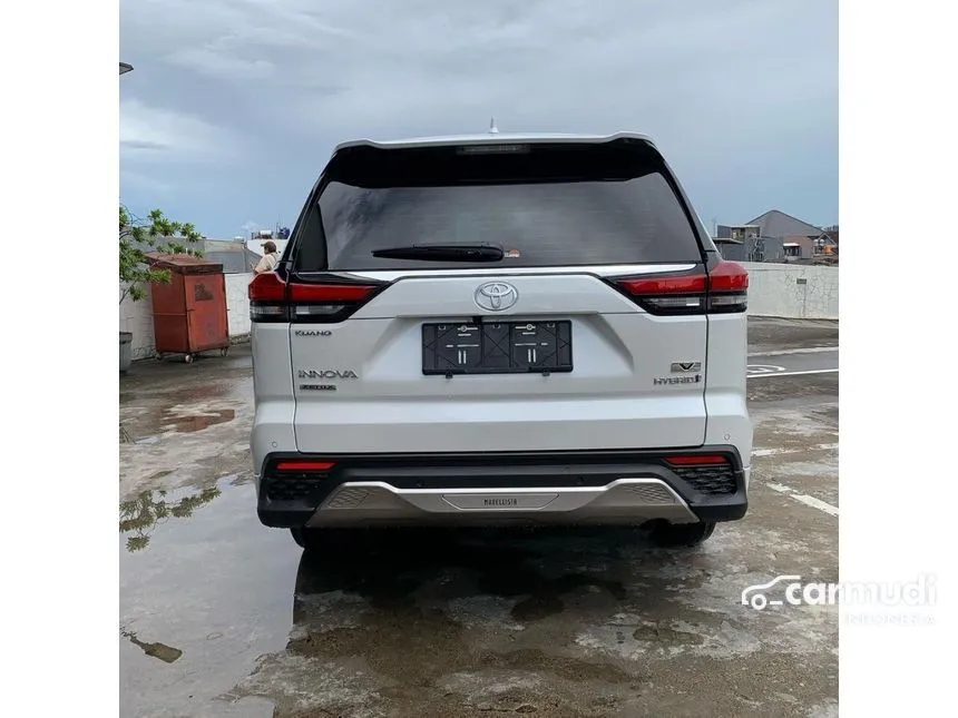 2024 Toyota Kijang Innova Zenix V HV Wagon