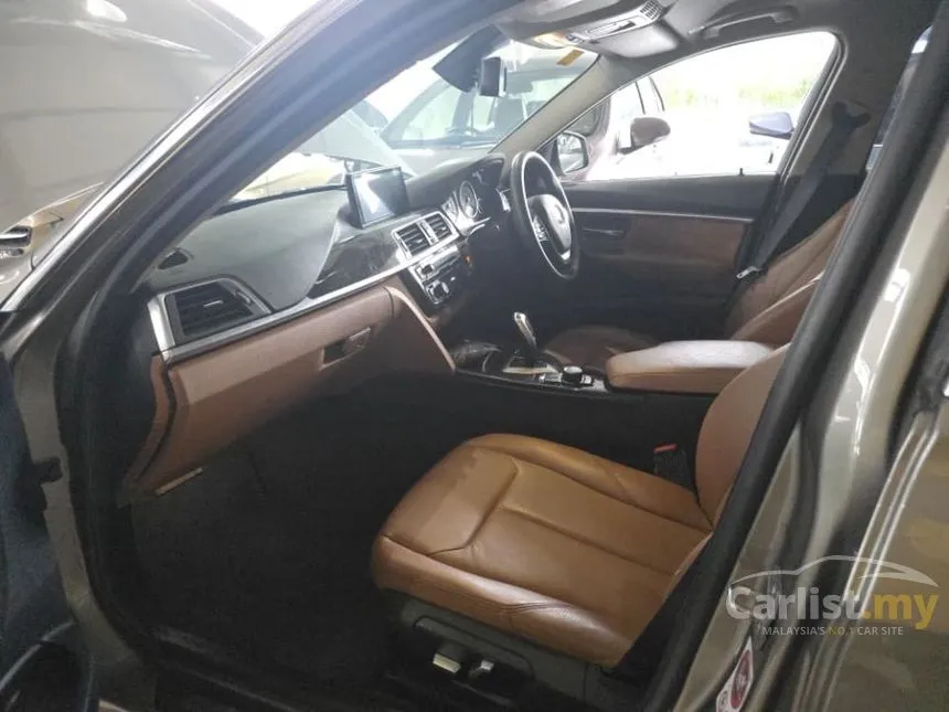 2016 BMW 318i Luxury Sedan