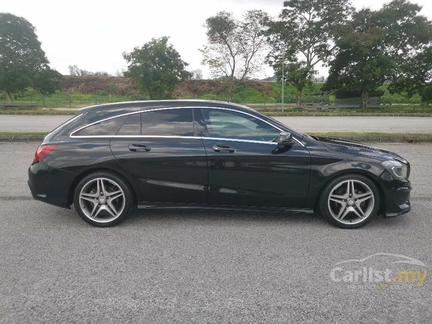 2015 Mercedes-Benz CLA180 AMG Shooting Brake Wagon