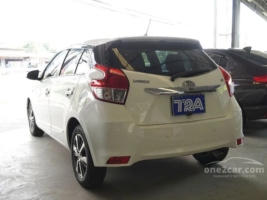 2013 Toyota YARIS E Hatchback