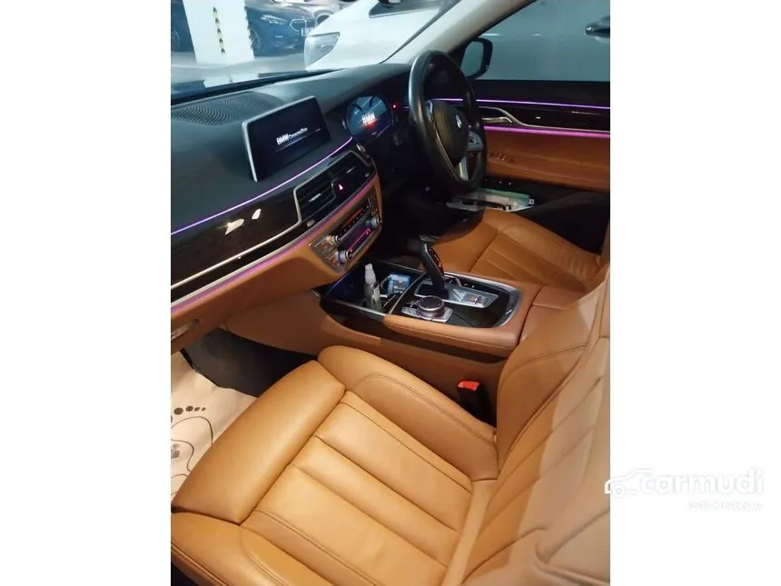 2018 BMW 730Li Sedan