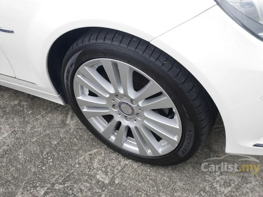 2011 Mercedes-Benz C200 CGI Elegance Sedan