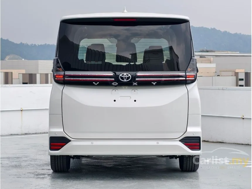 2022 Toyota Voxy S-Z MPV