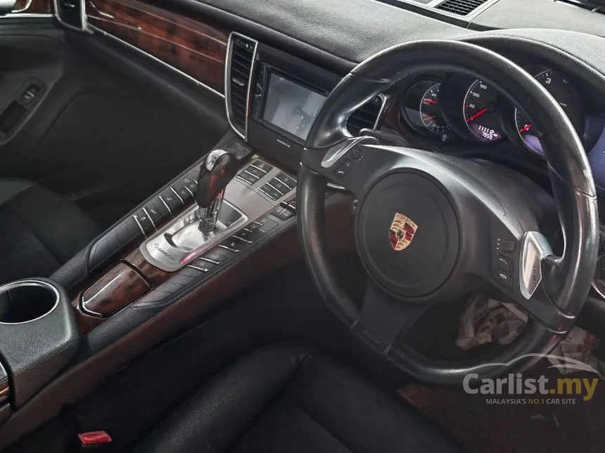 2012 Porsche Panamera Hatchback