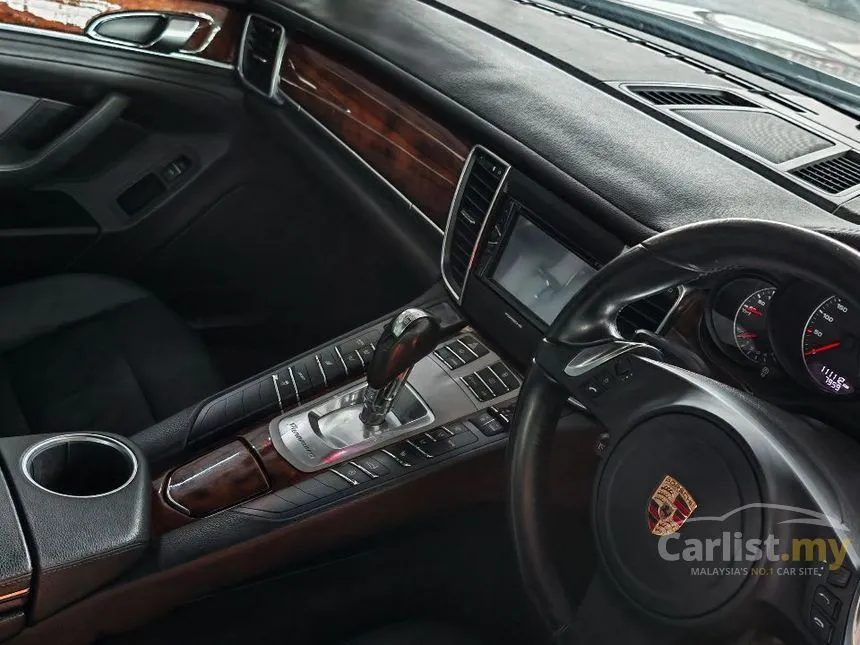 2012 Porsche Panamera Hatchback