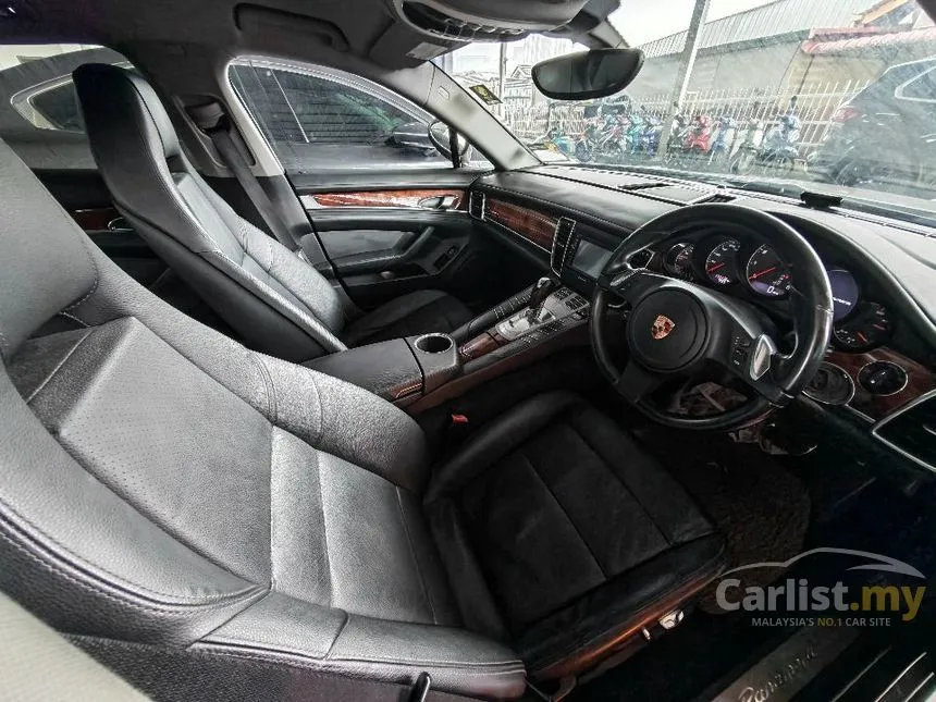 2012 Porsche Panamera Hatchback