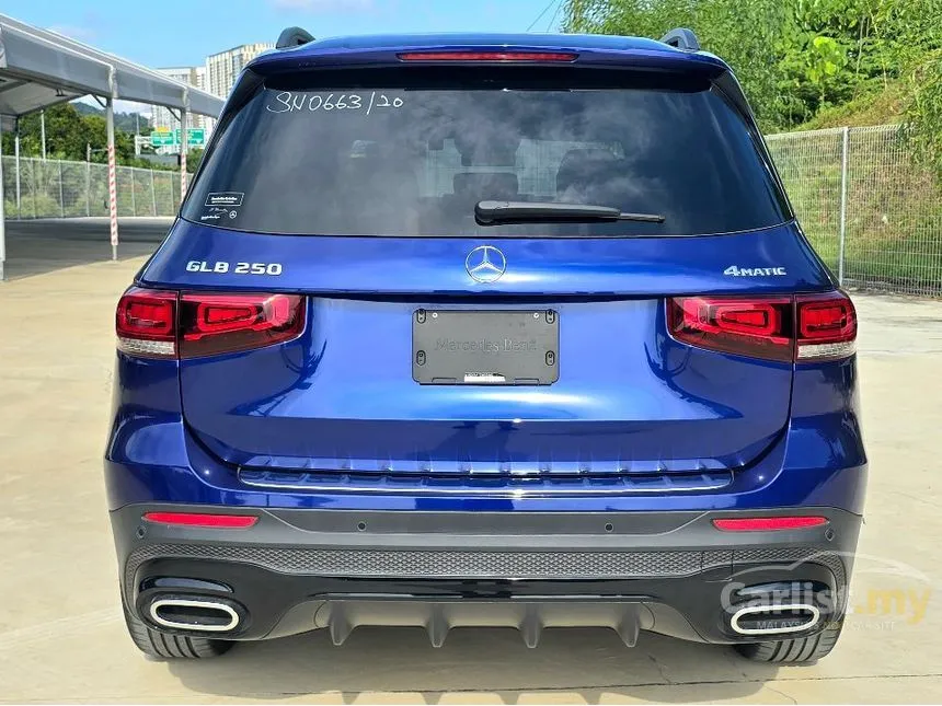 2020 Mercedes-Benz GLB250 4MATIC AMG Line SUV