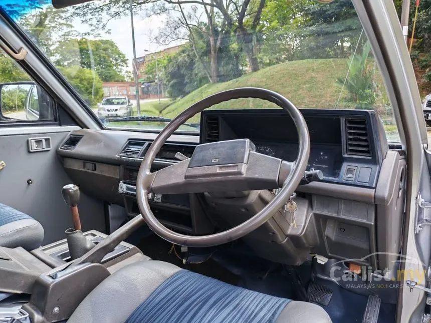 2007 Nissan Vanette Window (Metallic) Van