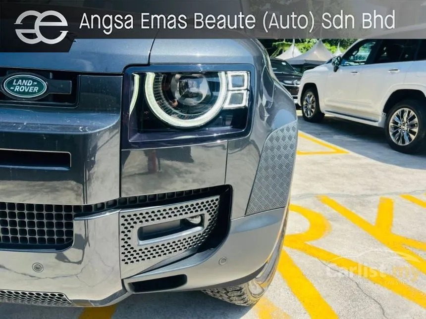 2023 Land Rover Defender 110 P300 SE SUV