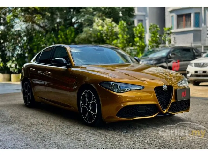 2022 Alfa Romeo Giulia Veloce Sedan