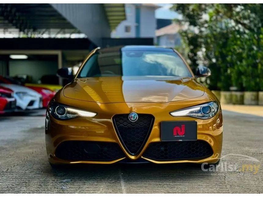 2022 Alfa Romeo Giulia Veloce Sedan