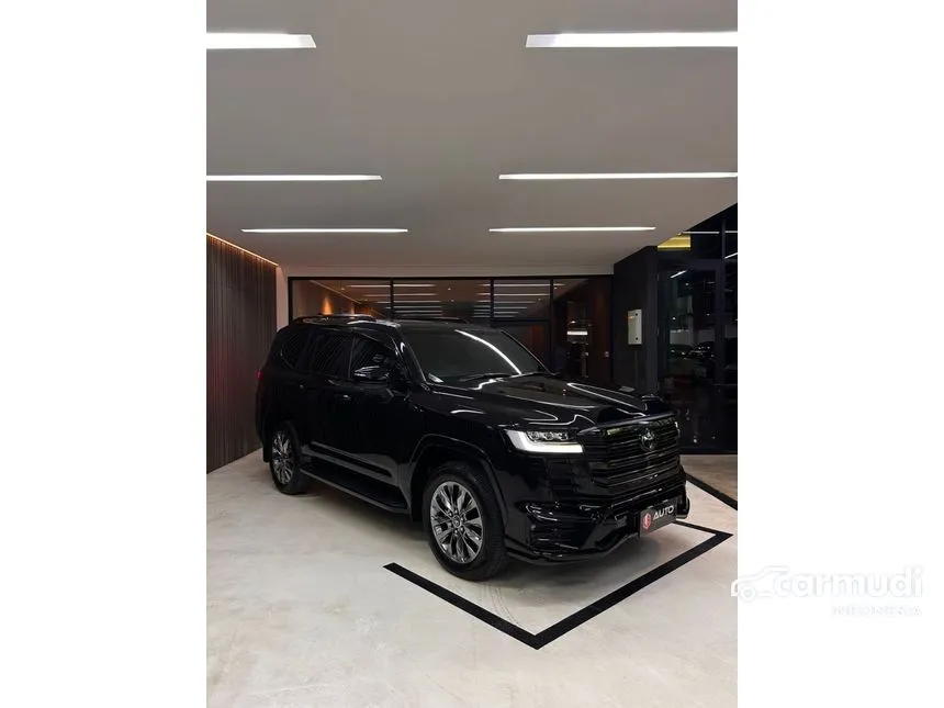 2025 Toyota Land Cruiser 300 VX-R (Premium Colour) SUV