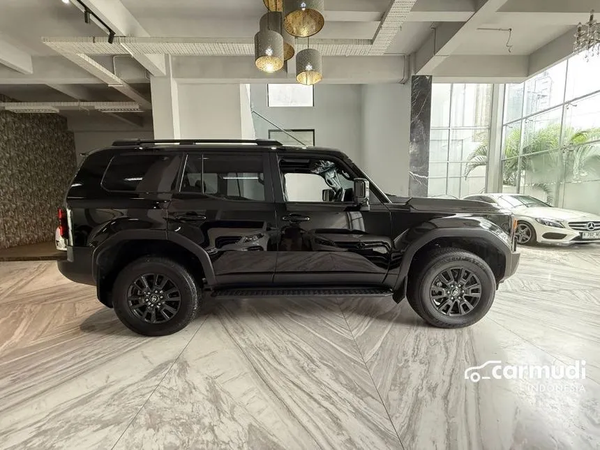 2024 Toyota Land Cruiser Prado VX SUV