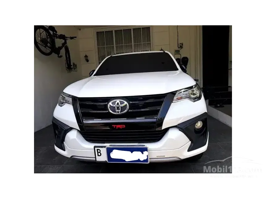 2019 Toyota Fortuner VRZ TRD 4X2 SUV